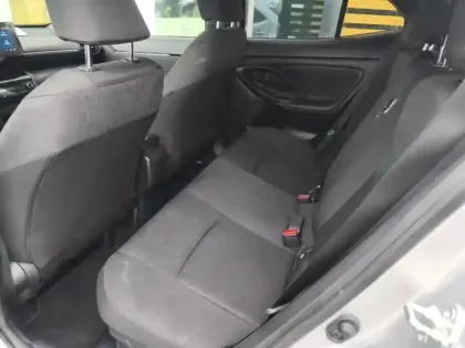 Photo 10 Toyota Yaris 1.5 HYBRID 116H DESIGN AUTO