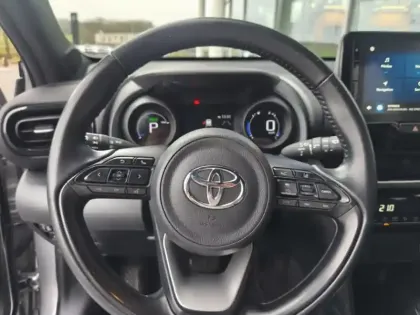 Photo 5 Toyota Yaris 1.5 HYBRID 116H DESIGN AUTO