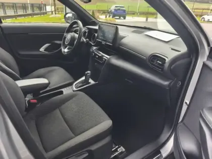 Photo 9 Toyota Yaris 1.5 HYBRID 116H DESIGN AUTO