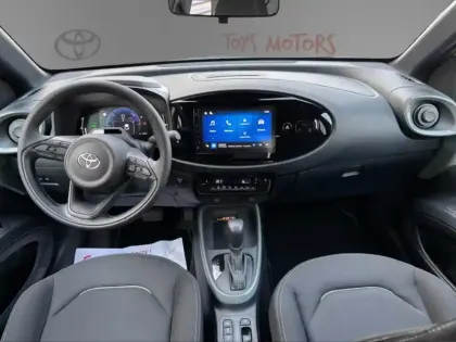 Photo 10 Toyota Aygo Hybride 116h Graphic CROSSOVER GRAPHI