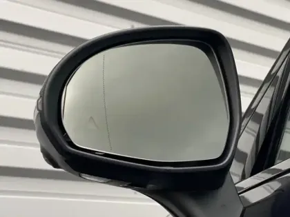 Photo 20 Mercedes Classe GLC SUV 300 e Hybrid EQ 4MATIC AMG Line