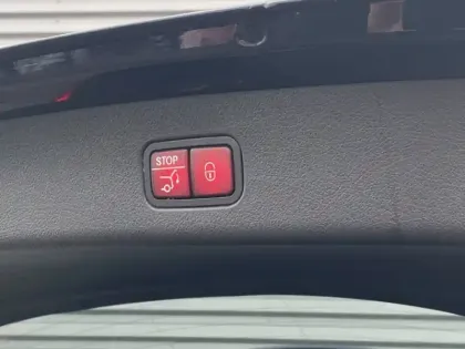 Photo 21 Mercedes Classe GLC SUV 300 e Hybrid EQ 4MATIC AMG Line