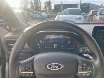 Photo 30 Ford Focus Gén. IV Ph2 Titanium X Business 5