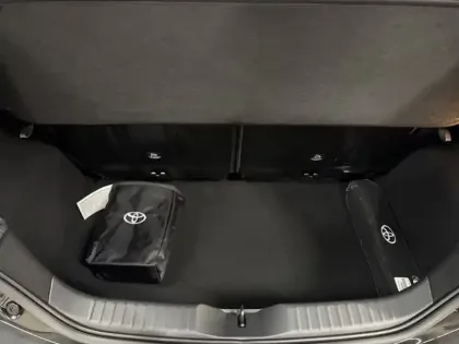 Photo 9 Toyota Aygo Hybride 116h Graphic CROSSOVER GRAPHI