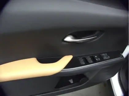 Photo 17 Lexus UX 250H 2WD Le