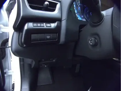 Photo 14 Lexus UX 250H 2WD Le