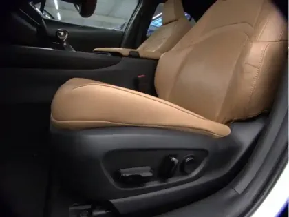 Photo 18 Lexus UX 250H 2WD Le