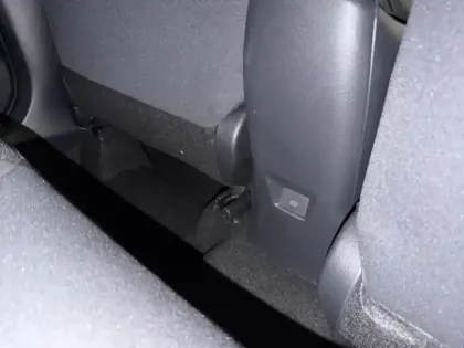 Photo 16 Toyota C-HR 1.8 Hybride 140 Graphic NG 1