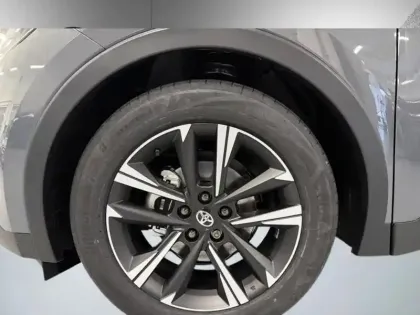 Photo 8 Toyota C-HR 1.8 Hybride 140 Graphic NG 1