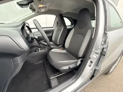 Photo 14 Toyota Aygo 1.0 VVT-i 72 Dynamic