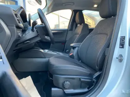 Photo 9 Ford Kuga 2.5 Duratec 180ch Hybrid FlexiFuel Titanium Business Powershift