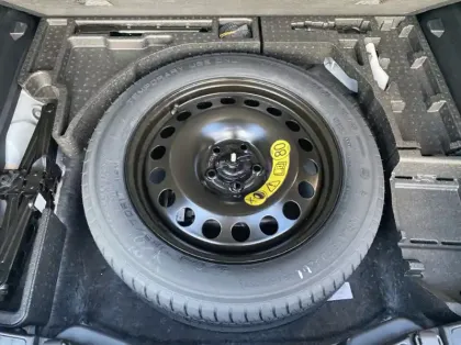 Photo 18 Ford Kuga 2.5 Duratec 180ch Hybrid FlexiFuel Titanium Business Powershift