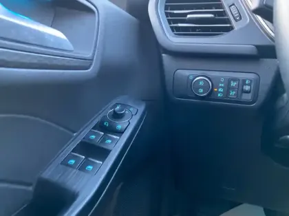 Photo 5 Ford Kuga 2.5 Duratec 180ch Hybrid FlexiFuel Titanium Business Powershift