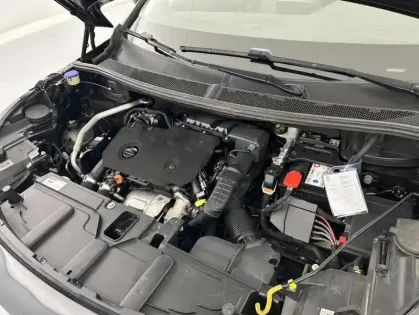 Photo 24 Peugeot 3008 1.5 BlueHDi 130ch Allure EAT8 Suréquipé