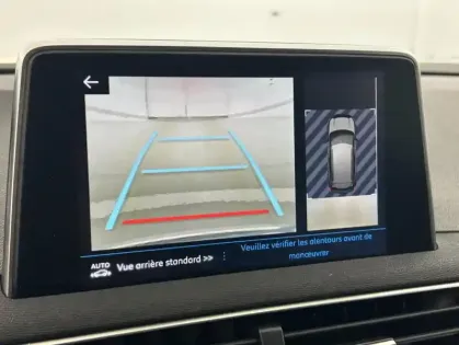 Photo 18 Peugeot 3008 1.5 BlueHDi 130ch Allure EAT8 Suréquipé