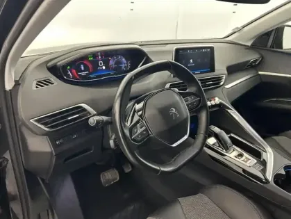 Photo 13 Peugeot 3008 1.5 BlueHDi 130ch Allure EAT8 Suréquipé