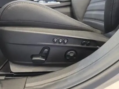 Photo 11 Alfa Romeo Giulia  2.2 Diesel 210ch Veloce Q4 AT8