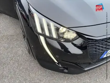 Photo 12 Peugeot 208  e- 136ch GT Pack