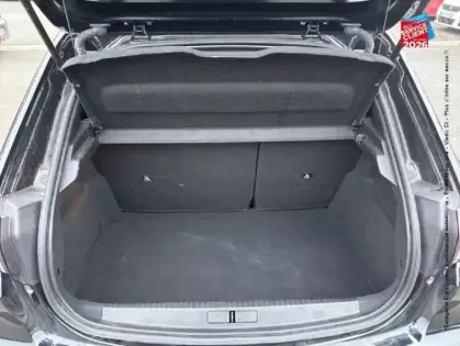 Photo 13 Peugeot 208  e- 136ch GT Pack