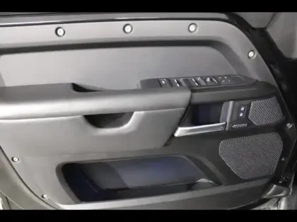 Photo 7 Land rover Defender  110 5.0 P525 X-Dynamic V8