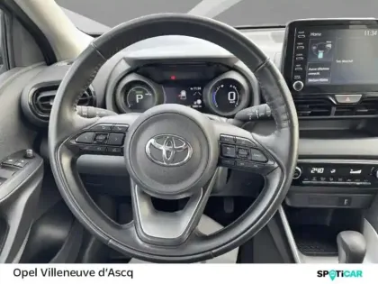 Photo 8 Toyota Yaris  116h Design 5p