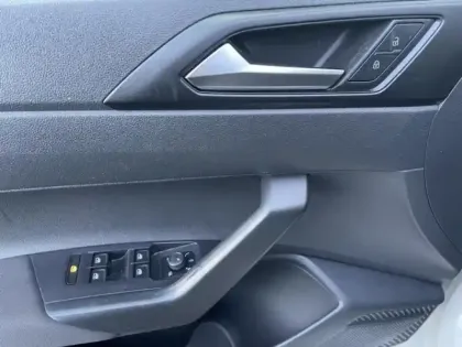 Photo 13 Volkswagen Polo  1.0 MPI 80ch 