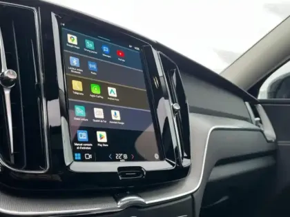 Photo 8 Volvo Xc60  T6 Hybride Rechargeable 253 + 145ch Plus Style Dark Geartronic 8 AWD