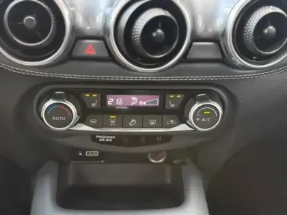 Photo 13 Nissan Juke  1.0 DIG-T 114ch N-Connecta 2023