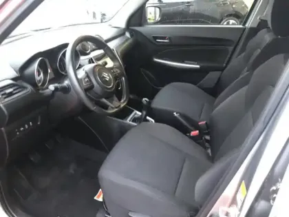 Photo 13 Suzuki Swift  1.2 Dualjet Hybrid 83ch Pack