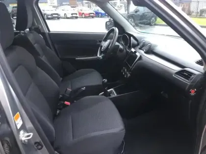 Photo 6 Suzuki Swift  1.2 Dualjet Hybrid 83ch Pack