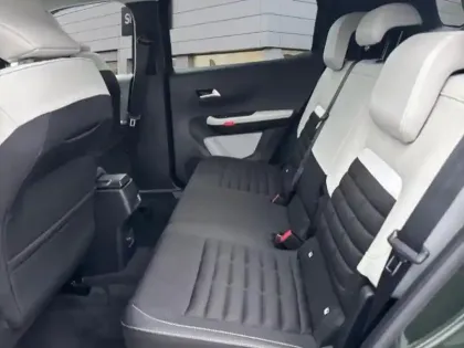 Photo 9 Citroën C3 Aircross  1.2 Hybride 145ch MAX 7 places