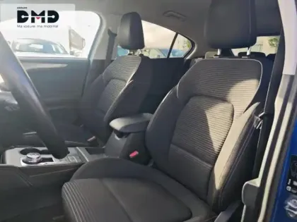 Photo 9 Ford Focus Gén. IV Ph1 Titanium 5