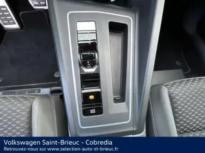 Photo 9 Volkswagen Golf  1.0 eTSI OPF 110ch Active DSG7