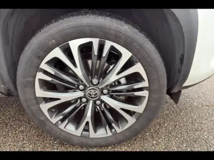 Photo 13 Toyota Yaris  Cross 116h Collection MY22