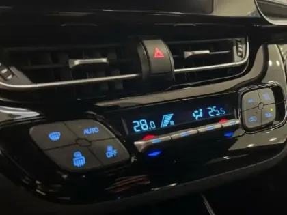 Photo 12 Toyota C-HR  122h Edition 2WD E-CVT MY22