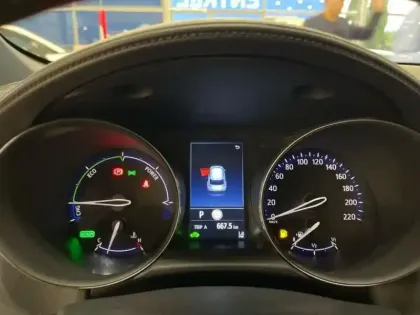 Photo 13 Toyota C-HR  122h Edition 2WD E-CVT MY22