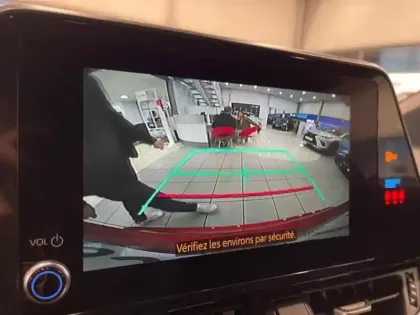 Photo 9 Toyota C-HR  122h Edition 2WD E-CVT MY22