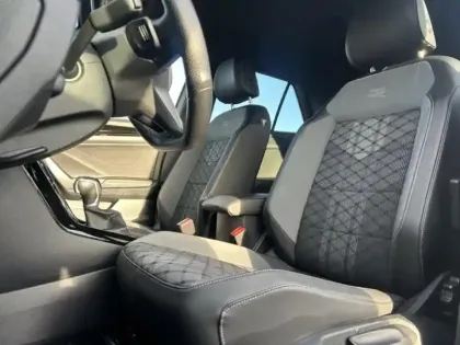 Photo 7 Volkswagen T-roc  1.5 TSI EVO 150ch R-Line DSG7