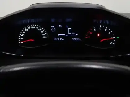 Photo 13 Peugeot 208  1.2 PureTech 75ch S&S Active Pack