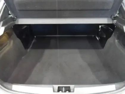 Photo 7 Peugeot 208  Affaire 1.2 PureTech 75ch S&S Premium Pack