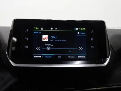 Photo 14 Peugeot 208  e- 136ch Active