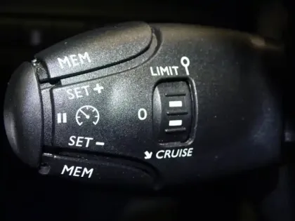 Photo 14 Peugeot 308  1.2 PureTech 110ch S&S STYLE