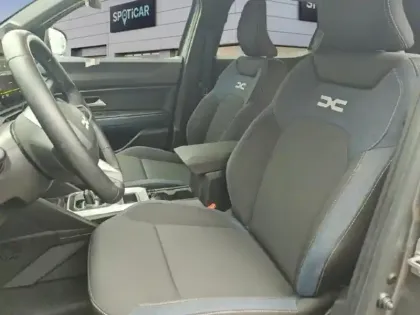 Photo 8 Dacia Duster  1.6 hybrid 140ch Journey