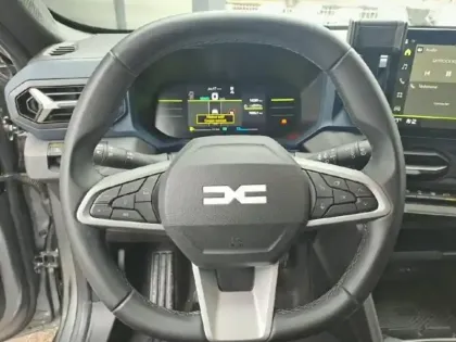 Photo 11 Dacia Duster  1.6 hybrid 140ch Journey