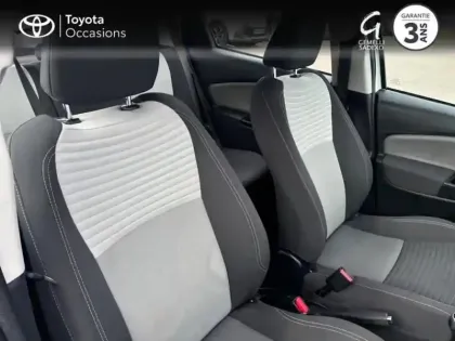 Photo 5 Toyota Yaris  70 VVT-i Ultimate 5p