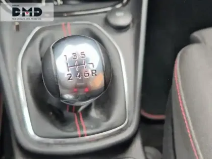 Photo 8 Ford Puma  1.0 Flexifuel 125ch S&S mHEV ST-Line Design 3