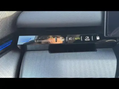 Photo 11 BMW Serie 5 Série 5 530e 299ch M Sport