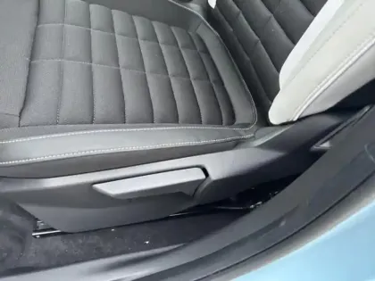 Photo 12 Citroën C3 Aircross  1.2 Hybride 145ch MAX 7 places