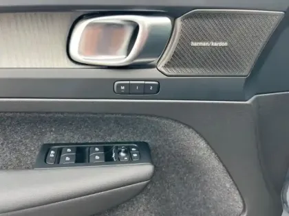 Photo 14 Volvo Xc40  B3 163ch Lounge Edition DCT 7