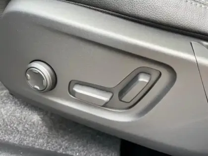 Photo 13 Volvo Xc40  B3 163ch Lounge Edition DCT 7